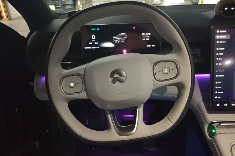 Used Nio ES6 2024 75 kWh
