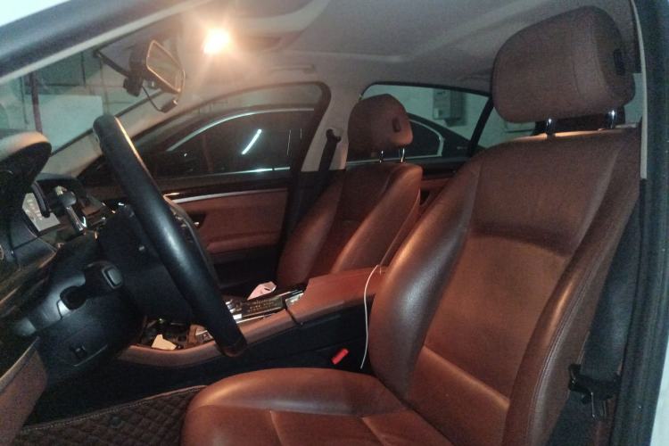 Used BMW 5 Series 2014 525Li Leading Model
