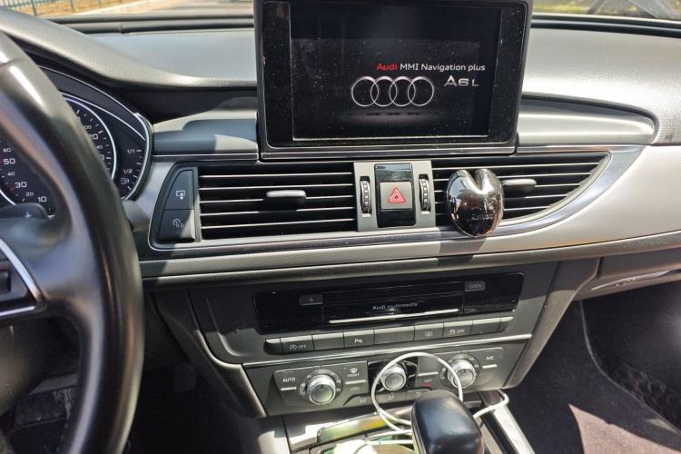 Used Audi A6L 2017 TFSI Technology Edition Audio And AC Panel