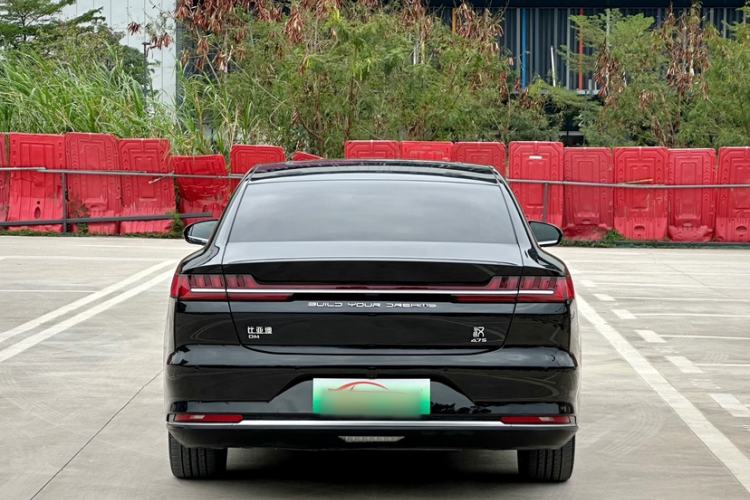 Used BYD Han 2020 DM Four-Wheel Drive Performance Edition Luxury Model Exterior 3