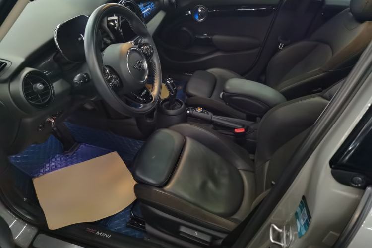 Used MINI MINI 2021 1.5T COOPER Artist Five-Door Edition