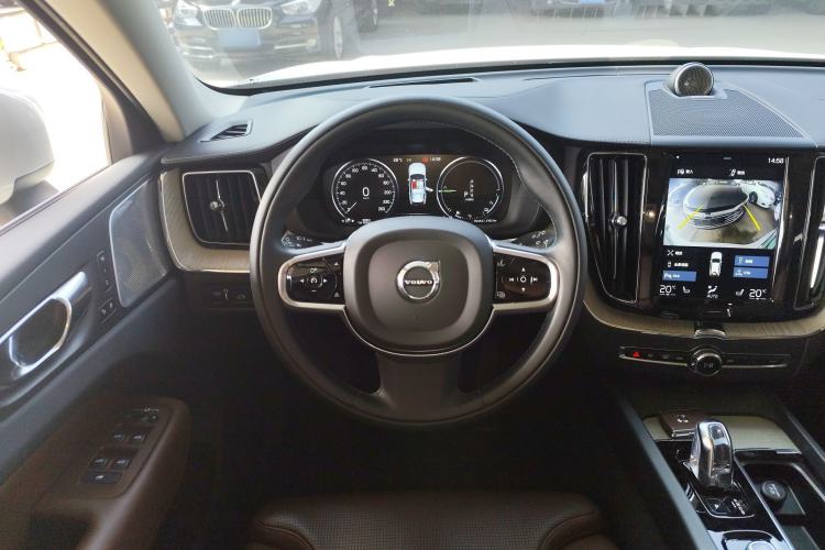 Used Volvo XC60 New Energy 2019 T8 e-Drive Hybrid Prestige Luxury Edition China VI Standard