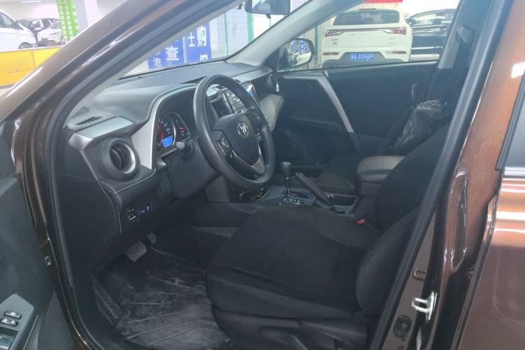 Used Toyota RAV4 2019 2.0L CVT Two-Wheel Drive Pioneer Edition China V Standard
