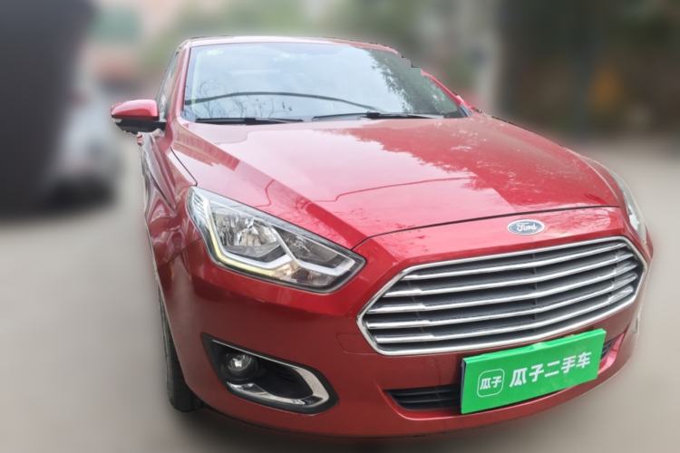 Used Ford Escort 2015 1.5L Automatic Fashion Model
