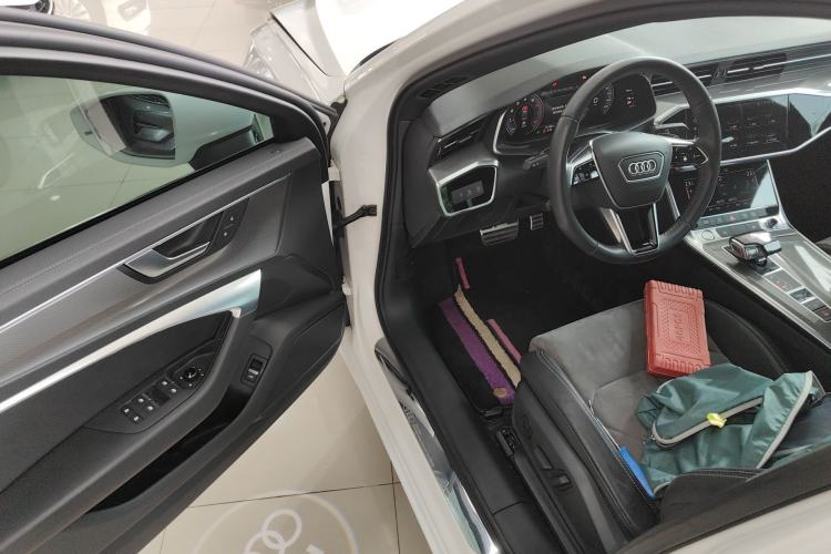 Used Audi A6L 2019 40 TFSI Luxury Dynamic Model
