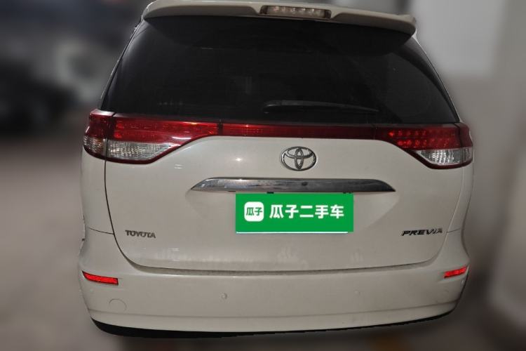 Used Toyota Previa  Rear