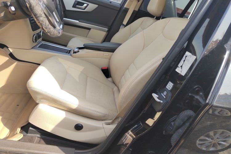 Used Mercedes-Benz GLK-Class 2015 GLK 260 4MATIC Fashion Edition Ultimate Version Left Front Seat