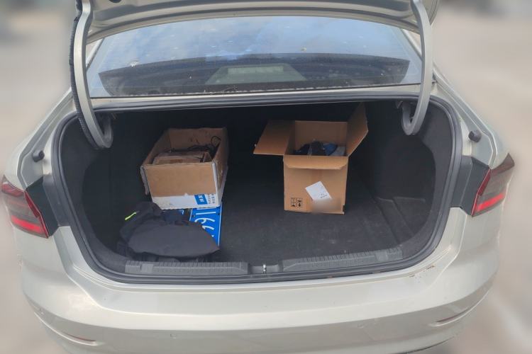 Used Volkswagen Lavida 2019 1.5L Automatic Comfort Edition China VI Standard Trunk