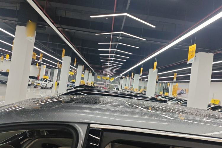 Used Denza D9 2022 DM-i 1040 Prestige Model