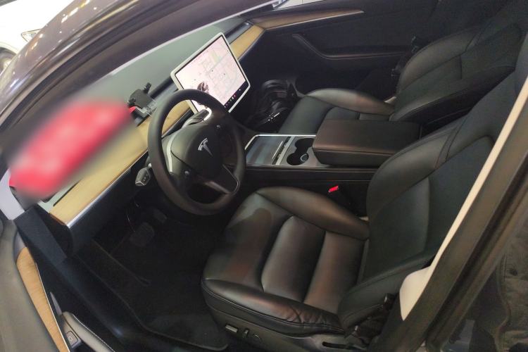 Used Tesla Model Y 2021 Long-Range All-Wheel-Drive Version
