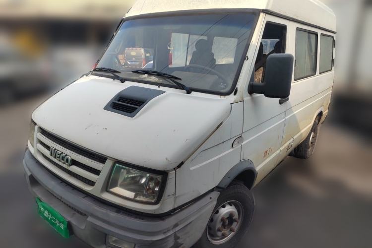 Used Iveco Daily 2012 2.5T-A35 Logistics Version 1 Mid-Roof