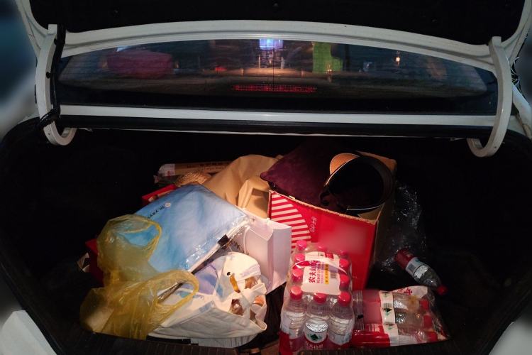 Used Hyundai Sonata 2011 2.0L Automatic Leading Edition Trunk