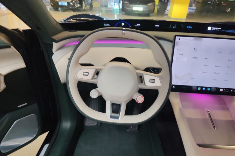 Used Xiaomi Auto YU7 2025 Ultra-Long Range High-Performance All-Wheel-Drive Max Edition
