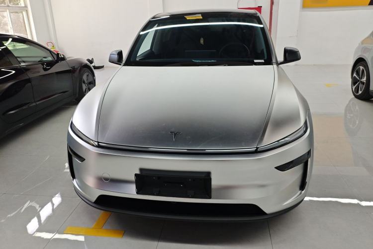 Used Tesla Model Y 2025 Long-Range All-Wheel Drive First Edition