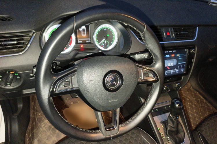 Used Skoda Octavia 2018 TSI230 DSG Luxury Edition