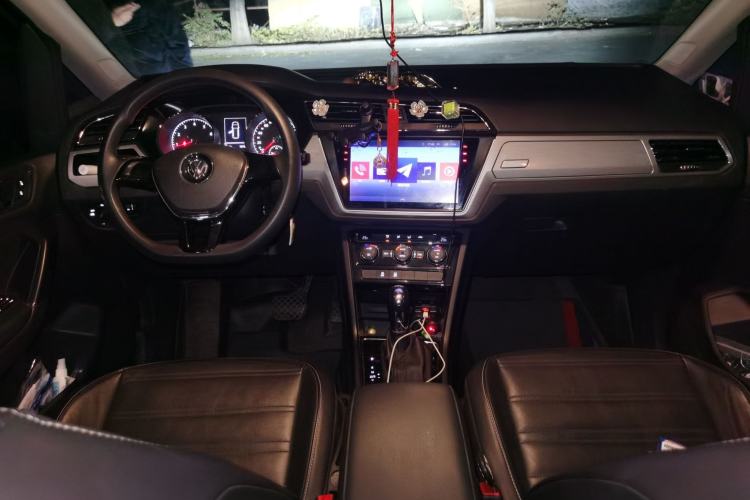 Used Volkswagen Touran 2016 Volkswagen Touran L 280TSI DSG Comfort Edition
