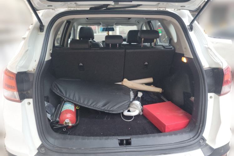 Used Dongfeng Aeolus AX7 2016 2.0L Automatic Zhiyi Trim