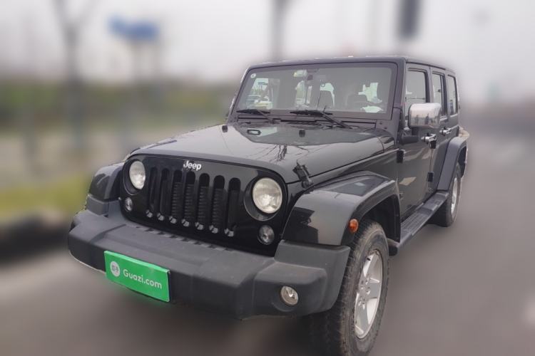 Used Jeep Wrangler 2014 2.8TD Sahara Four-Door Edition