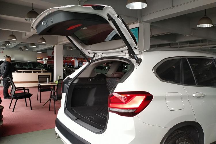 Used BMW X1 2022 sDrive25Li Leading Model
