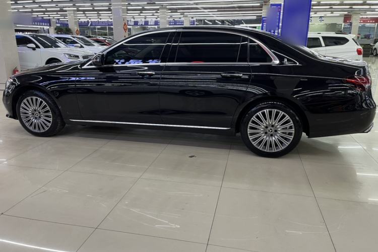 Used Mercedes-Benz E-Class 2022 Revised Version E 300 L Luxury Edition Exterior 4