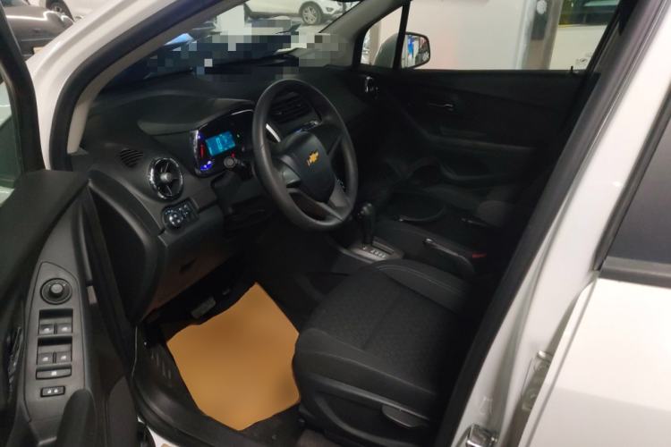 Used Chevrolet Trax 2016 1.4T Automatic Two-Wheel Drive Comfort Version with Sunroof
