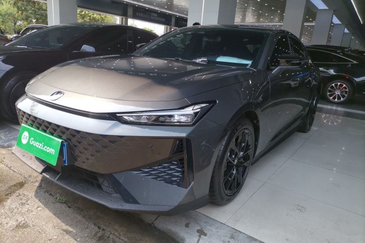 Used CHANGAN UNI-V 2024 1.5T Prestige Edition