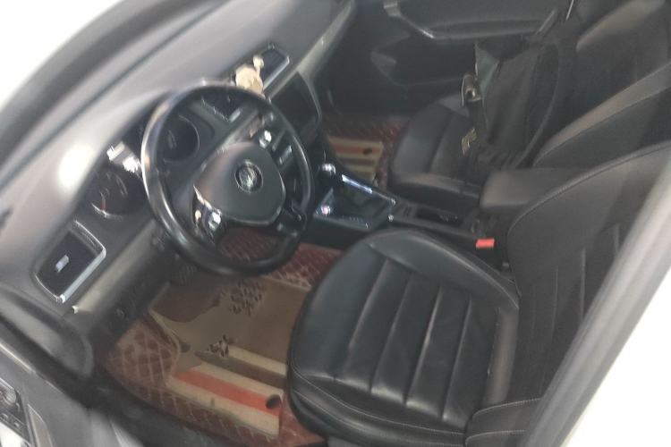 Used Volkswagen Lavida 2017 1.6L Automatic Comfort Edition Left Front Seat