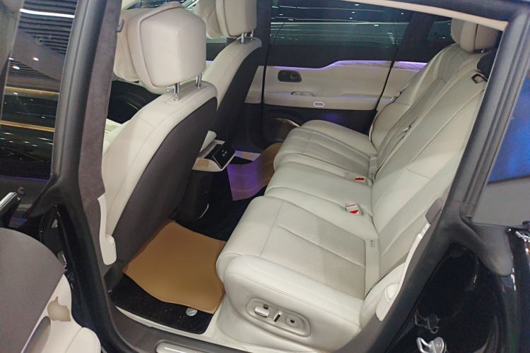 Used Nio ET7 2024 75 kWh Executive Edition
