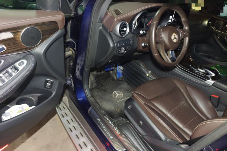 Used Mercedes-Benz GLC 2017 GLC 260 4MATIC Luxury Model