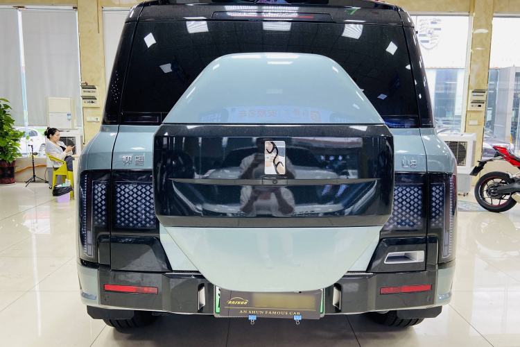 Used Yangwang U8 2023 Luxury Edition
