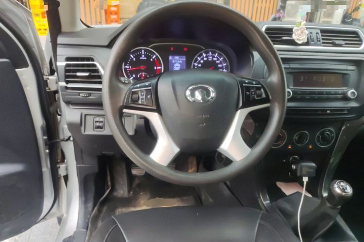 Used Great Wall Wingle 5 2017 2.0T European Version Diesel Two-Wheel Drive Advanced Large Double-Cab GW4D20E
