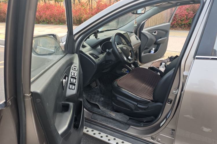 Used Hyundai ix35 2010 2.0L Automatic Two-Wheel Drive Elite Edition GLS