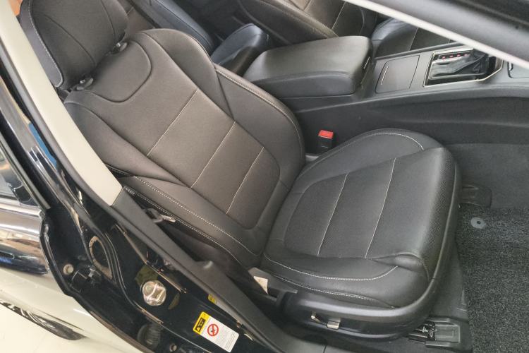 Used Hongqi H7 2018 1.8T Comfort Edition Right Front Seat