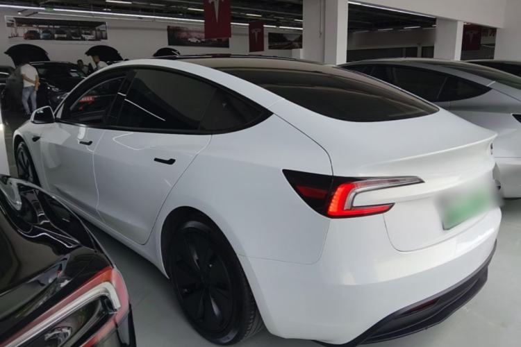 Used Tesla Model 3 2023 Rear-Wheel-Drive Version
