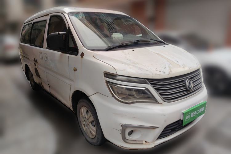 Used FORTHING Lingzhi 2017 M5L 1.6L 7-Seater Standard Model Front Right 45 Deg