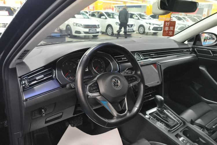 Used Volkswagen Magotan 2020 330TSI DSG Leading Model
