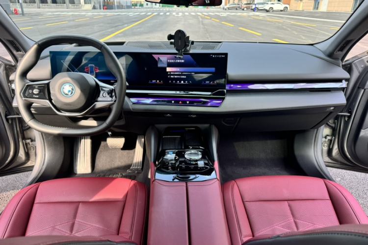 Used BMW i5 2024 eDrive 35L Prestige Luxury Package
