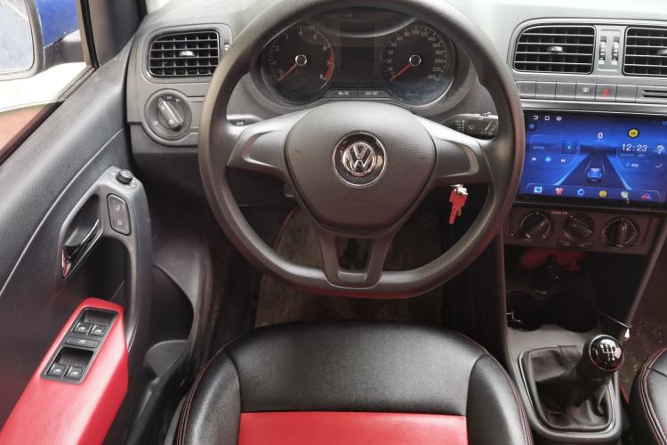 Used Volkswagen Polo 2016 1.4L Manual Fashion Model