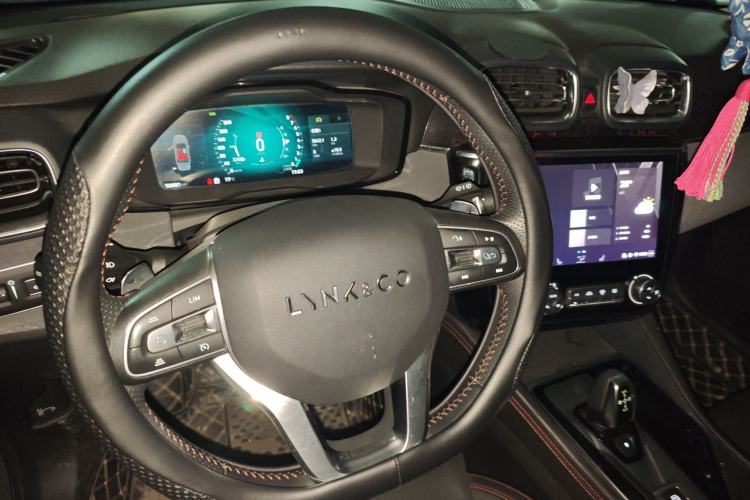 Used Lynk & Co 02 2020 1.5T DCT Two-Wheel Drive Pro Edition Steering Wheel