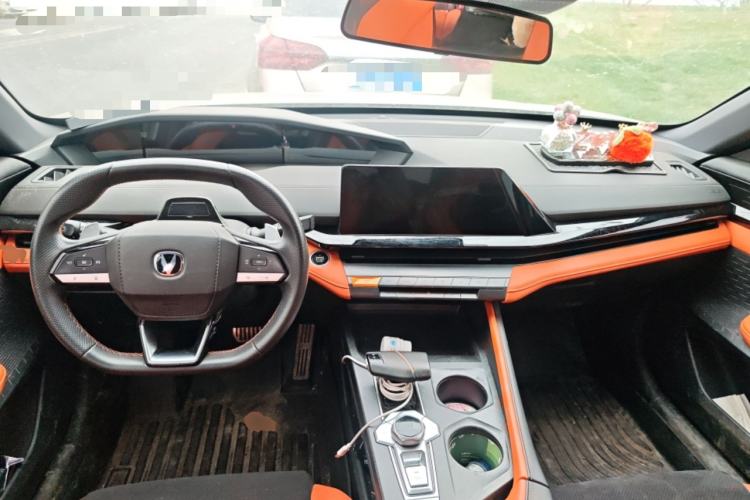 Used CHANGAN UNI-V 2023 1.5T Sport Edition
