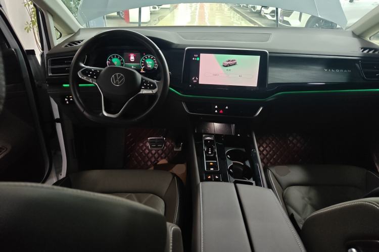 Used Volkswagen Viloran 2023 Revised 380TSI Prestige Edition Center Console