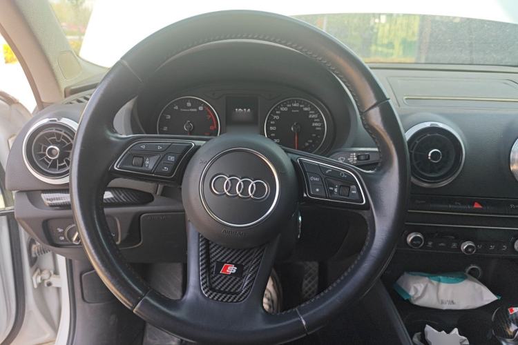 Used Audi A3 2019 Limousine 35 TFSI Fashion Edition China V standard
