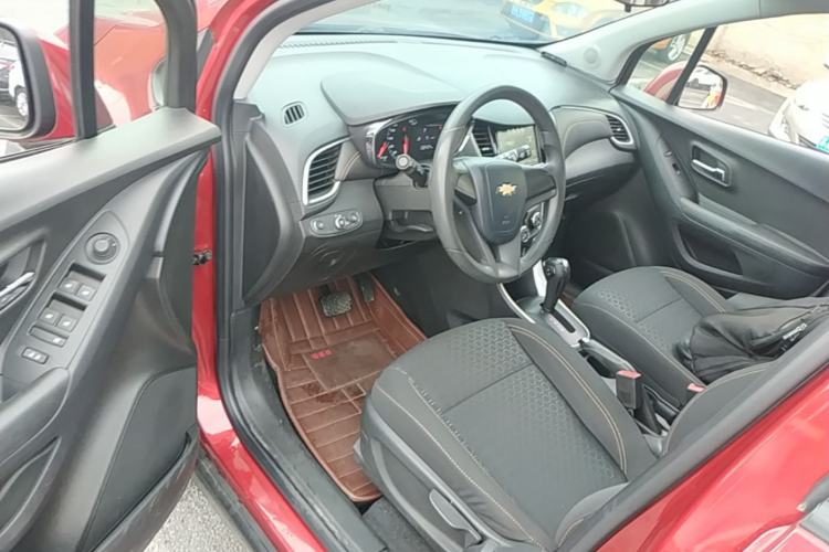 Used Chevrolet Trax 2018 330T Automatic Two-Wheel Drive Elite Model
