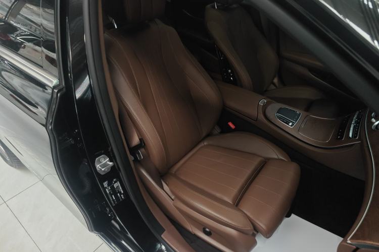 Used Mercedes-Benz E-Class 2021 Facelift E 260 L
