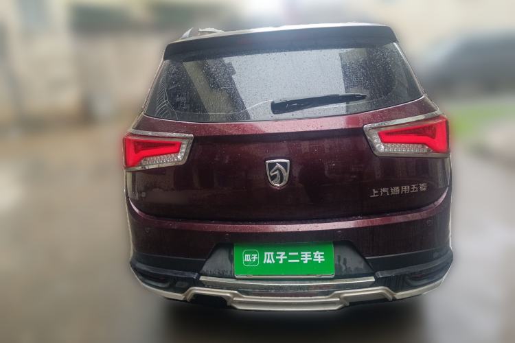 Used Baojun 560 2015 1.8L manual luxury version

