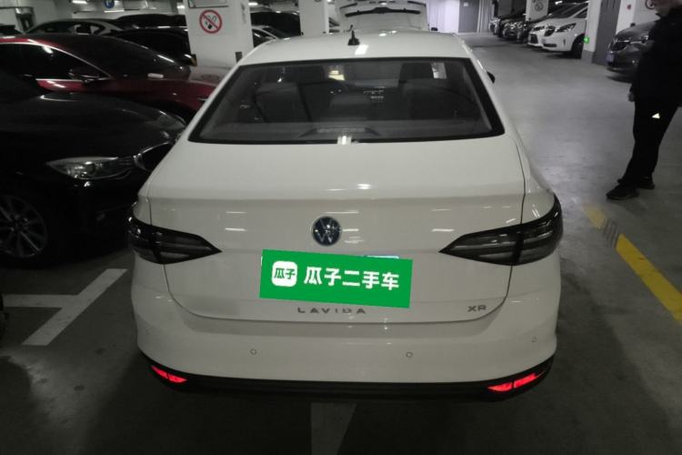 Used Volkswagen Lavida 2023 New Sharp 1.5L Automatic Excellent New Edition
