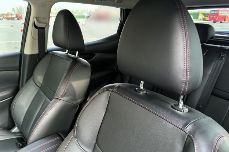 Used Nissan Qashqai 2023 Classic 2.0L CVT XV Comfort Edition Interior 6