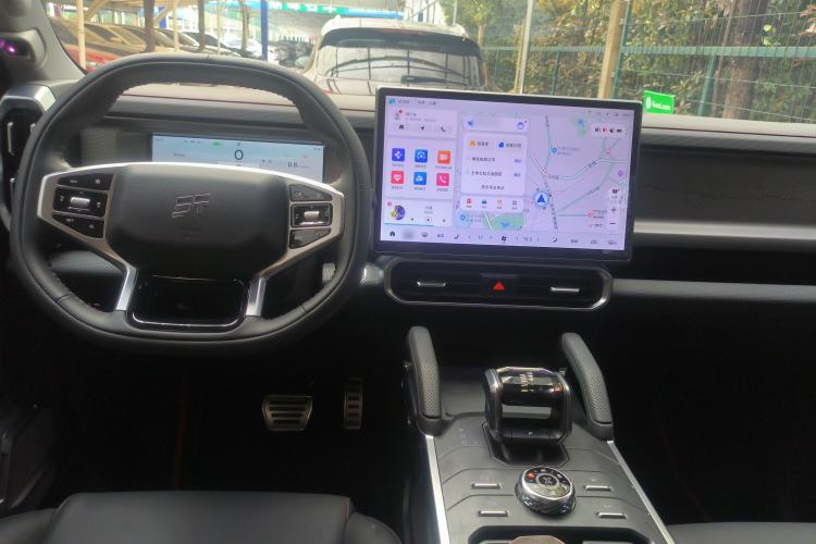 Used JETOUR Traveler 2023 2.0T All-Wheel-Drive CrossPRO Center Console