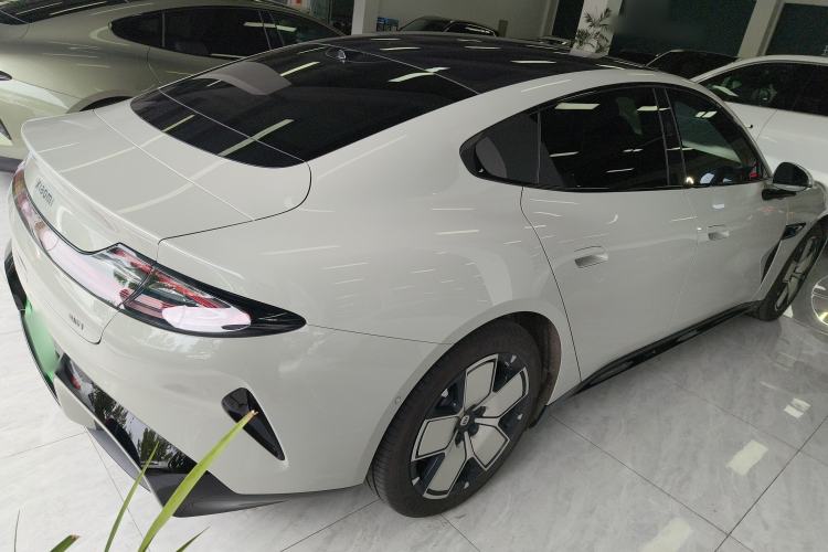 Used Xiaomi Auto SU7 2024 Rear-Drive Long-Range Intelligent Driving Version