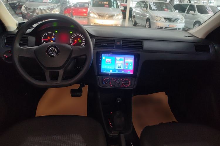 Used Volkswagen Santana 2019 1.5L Automatic Fashion Edition China VI Center Console